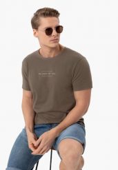 T-shirt z bawełny T-QUARTZ. Brązowe t-shirty męskie Volcano, m, bez wzorów, z bawełny, klasyczne, bez kołnierzyka. Za 59.99 zł.