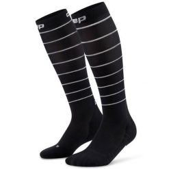 Damskie długie skarpety do biegania kompresyjne odblaskowe PRO Run CEP. Czarne skarpety damskie CEP, bez wzorów, z elastanu. Za 244.00 zł.