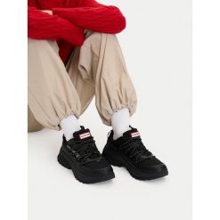 Trekkingi Hunter. Czarne obuwie sportowe damskie Hunter, trekkingowe. Za 299.99 zł.