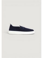 Armani Exchange Loafersy XM002632 AF19687 ZB004 Granatowy. Niebieskie półbuty na co dzień męskie Armani Exchange, ze skóry, bez zapięcia. Za 799.99 zł.