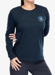Bluzka z długim rękawem damska Fjallraven 1960 Logo T-shirt LS. Niebieskie bluzki damskie Fjällräven, s, bez wzorów, z bawełny, klasyczne, bez kołnierzyka, bez ramiączek. Za 257.39 zł.