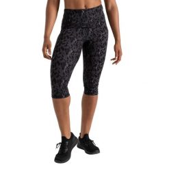 Legginsy Damskie 3/4 Z Nadrukiem Influential Dash. Czarne legginsy sportowe damskie Dare 2b, bez wzorów, do biegania. Za 64.99 zł.