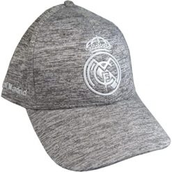Czapka z daszkiem Real Madryt damska. Czapki i kapelusze damskie Real Madrid, bez wzorów, sportowe. Za 109.90 zł.