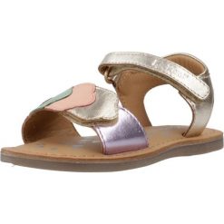 Sandały KICKERS DYASTAR Złoty. Żółte sandały damskie Kickers, bez wzorów, ze skóry, bez obcasa, bez zapięcia. Za 195.99 zł.