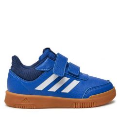 Sneakersy adidas. Czarne trampki i tenisówki chłopięce Adidas, bez wzorów, bez zapięcia. Za 279.99 zł.