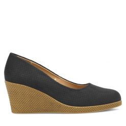 Nike Zestaw 3 par wysokich skarpet damskich DX5025 Biały. Białe skarpety damskie Nike, bez wzorów, z materiału. Za 109.99 zł.
