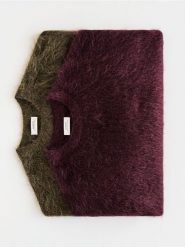 Sweter z moherem - mahoniowy. Brązowe swetry damskie Reserved, l, bez wzorów, z dzianiny, bez kołnierzyka, bez ramiączek, bez kaptura. Za 359.99 zł.