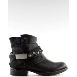Botki damskie czarne 210-PA Black. Czarne botki damskie ButyModne, bez obcasa, bez zapięcia. W wyprzedaży za 79.00 zł.