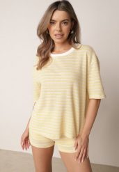 Żółty Komplet Bawełniany z Dzianiny Szorty i T-shirt o Luźnym Kroju w Paski Proseltte. Żółte szorty damskie Born2be, uniwersalny, bez wzorów, z bawełny, eleganckie. Za 159.99 zł.