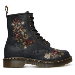 Trapery Dr. Martens. Czarne śniegowce i trapery damskie Dr. Martens. Za 989.99 zł.