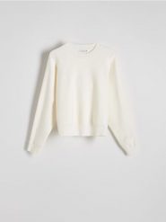 Sweter regular z wiskozą - kremowy. Białe swetry damskie Reserved, l, bez wzorów, z dzianiny, bez kołnierzyka, bez ramiączek, bez kaptura. W wyprzedaży za 79.99 zł.