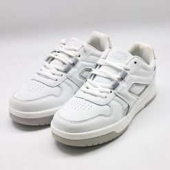 But sportowy BLAST biały. Białe obuwie sportowe damskie Legea, bez wzorów, z gumy, trekkingowe. W wyprzedaży za 157.50 zł.