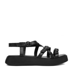 Sandały Lasocki. Czarne sandały damskie Lasocki, bez wzorów, bez obcasa, na płaskiej podeszwie, bez zapięcia. Za 179.99 zł.