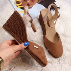 Espadryle damskie na koturnie brązowe Big Star - brązowy. Brązowe sandały damskie Big Star, bez wzorów. Za 65.00 zł.
