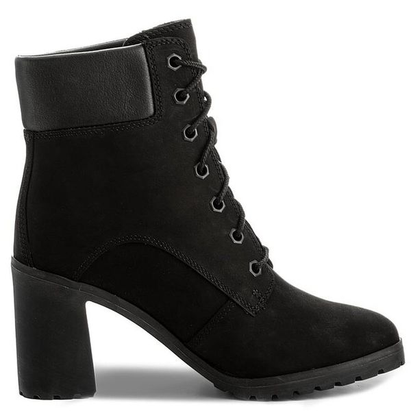 Botki Timberland. Czarne botki damskie Timberland, bez obcasa, na słupku, bez zapięcia. Za 679.99 zł.