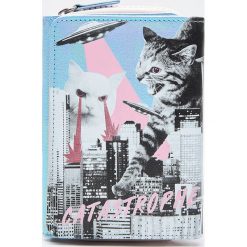 Portfel z nadrukiem - Niebieski. Portfele damskie marki Cropp. Za 44.99 zł.