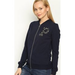 Granatowa Bluza Pinky. Niebieskie bluzy damskie marki Sinsay. Za 34.99 zł.