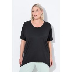 Damskie Koszula funkcjonalna wydłużone boki okrągły dekolt. Czarne koszulki sportowe damskie Ulla Popken, plus size, bez wzorów, z elastanu, bez kołnierzyka, bez ramiączek, trekkingowe. Za 239.99 zł.