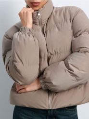 Kurtka puffer - fioletowy. Fioletowe kurtki damskie Sinsay, l, bez wzorów, bez kaptura. Za 89.99 zł.