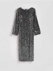 Sukienka z cekinami - czarny. Czarne sukienki damskie Reserved, na co dzień, l, bez wzorów, z dzianiny, bez kołnierzyka, bez ramiączek, midi, proste. Za 399.99 zł.