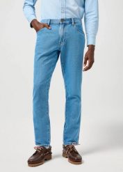 MESKIE SPODNIE WRANGLER RIVER JUNGLE COOL 112364494. Jeansy męskie Wrangler, l, bez wzorów, z jeansu. Za 219.99 zł.