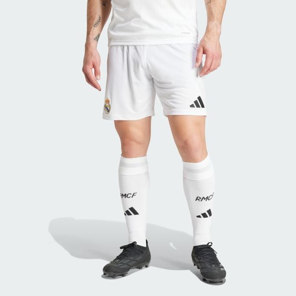 Szorty Real Madrid 24/25 Home. Białe krótkie spodenki sportowe męskie Adidas, xl, bez wzorów, z materiału, do piłki nożnej. Za 198.00 zł.