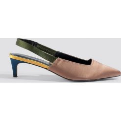 NA-KD Shoes Kolorowe czółenka - Brown. Brązowe czółenka damskie NA-KD Shoes, w kolorowe wzory, z satyny. Za 121.95 zł.