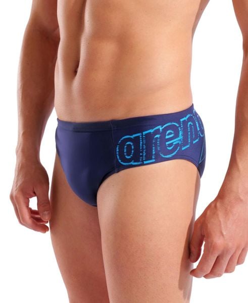 Kąpielówki Arena Scratchy Swim Briefs Navy. Niebieskie kąpielówki męskie Arena, l, bez wzorów, z materiału, długie, na fitness i siłownię. Za 171.98 zł.