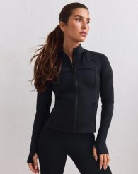 Damska kurtka kompresyjna zapinana na zamek Sculpting czarna. Czarne kurtki damskie Aim'n, l, bez wzorów, z elastanu, bez kaptura, na fitness i siłownię. Za 350.00 zł.