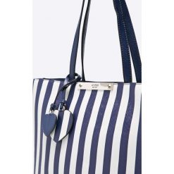 Guess Jeans - Torebka Britta. Torby na ramię damskie marki Guess Jeans. Za 599.90 zł.