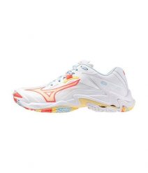 Damskie buty halowe Mizuno Wave Lightning Z. Białe obuwie sportowe damskie Mizuno, bez wzorów, z materiału, do siatkówki, mizuno wave. Za 566.85 zł.