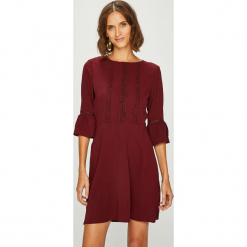 Answear - Sukienka fallin in Autumn. Brązowe sukienki damskie ANSWEAR, z elastanu, casualowe, z okrągłym kołnierzem. W wyprzedaży za 89.90 zł.