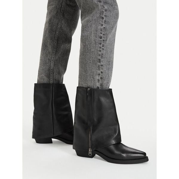 Botki G-Star. Czarne botki damskie G-Star, retro, bez obcasa, na słupku, bez zapięcia. Za 499.99 zł.