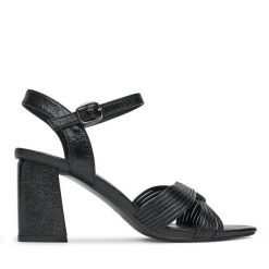 Sandały JENNY. Czarne sandały damskie Jenny, bez wzorów, bez obcasa, na słupku, bez zapięcia. Za 129.99 zł.