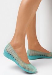 Jasnozielone Balerinki Thessona. Zielone baleriny damskie Born2be, bez wzorów, z gumy, eleganckie, bez obcasa, na koturnie. Za 9.99 zł.