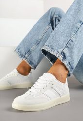 Białe Sneakersy Typu Tenisówki z Ozdobnymi Paskami Amodelle. Białe trampki i tenisówki damskie Born2be, bez wzorów, z jeansu, eleganckie, bez zapięcia. Za 84.99 zł.