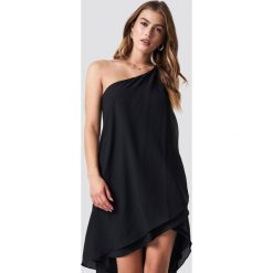 MANGO Asymetryczna sukienka Amilia - Black. Sukienki damskie marki Mango. Za 283.95 zł.