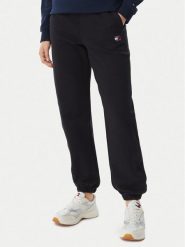 Tommy Jeans Spodnie dresowe DW0DW22780 Czarny Regular Fit. Czarne jeansy damskie Tommy Jeans. Za 329.99 zł.