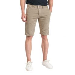 Szorty bermudzkie Le Temps des cerises Jogg Swoop. Białe szorty męskie Le Temps Des Cerises, m, bez wzorów. Za 385.55 zł.