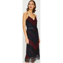 Tommy Hilfiger - Sukienka. Sukienki damskie marki Tommy Hilfiger. W wyprzedaży za 799.90 zł.
