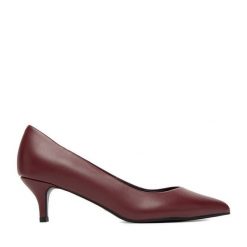 Szpilki Lasocki. Czerwone szpilki damskie Lasocki, bez wzorów, bez obcasa, bez zapięcia. Za 229.99 zł.