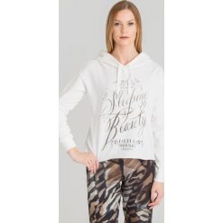 BLUZA DEHA Z NADRUKIEM. Białe bluzy damskie Deha, m, bez wzorów, z kapturem. Za 164.50 zł.