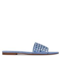 Klapki Eva Minge. Niebieskie klapki damskie Eva Minge, bez wzorów, bez obcasa. Za 349.99 zł.