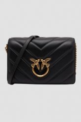 PINKO Czarna kopertówka Love Click Classic AW25. Czarne kopertówki damskie Pinko, bez wzorów, ze skóry, eleganckie, pikowane, bez dodatków. W wyprzedaży za 1,709.99 zł.