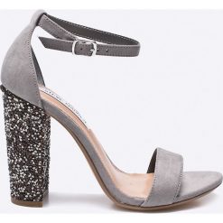 Steve Madden - Sandały Carly. Sandały damskie marki Steve Madden. W wyprzedaży za 239.90 zł.