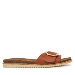 Klapki Mustang. Brązowe klapki damskie Mustang, bez wzorów, bez obcasa. Za 189.99 zł.