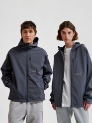 Kurtka z kapturem Hummel Loose. Brązowe kurtki damskie Hummel, xl, bez wzorów, z materiału, z kapturem. Za 299.45 zł.
