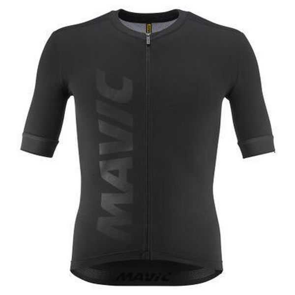 Koszulka Mavic Aksium. Czarne buty sportowe męskie MAVIC, bez zapięcia, rowerowe. Za 447.50 zł.