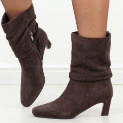 Brązowe skórzane botki damskie na szpilce Vinceza 91193. Brązowe botki damskie VINCEZA, na jesień, z jeansu, eleganckie, bez obcasa, na szpilce, bez zapięcia. Za 349.00 zł.