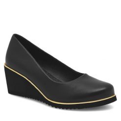 Półbuty Clara Barson. Czarne czółenka damskie Clara Barson, bez wzorów, bez obcasa, na koturnie, bez zapięcia. Za 129.99 zł.